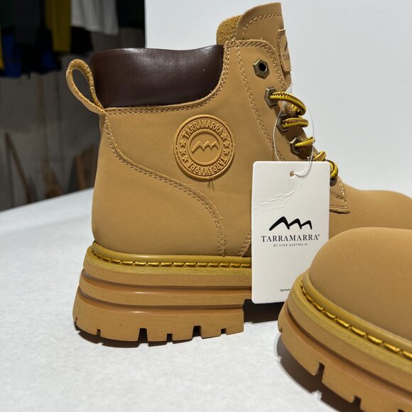 Tamarack Tan Rocky Chunky lace up boots size Ladies 9 Brand New with Tags - Picture 5 of 7